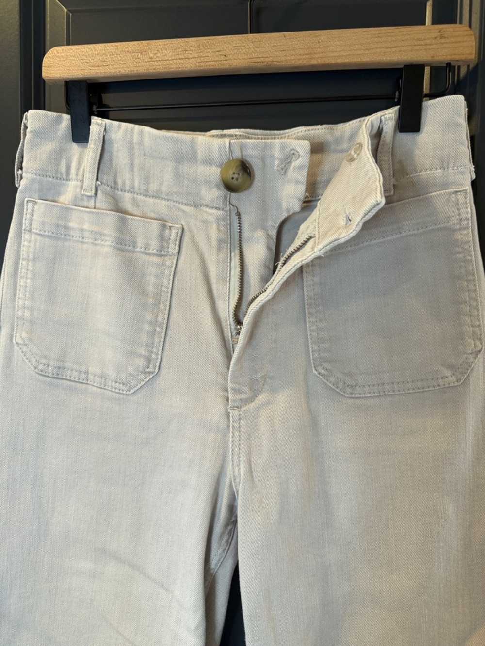 Maeve by Anthropologie Light Grey Wide-Leg Jeans with Front Patch Pockets - Picture 3 of 6